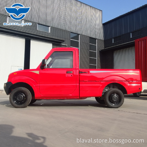 RHD Electric New Energy Car Strain Electric Pickup Transport Car Four Wheels نموذج لنقل البضائع
